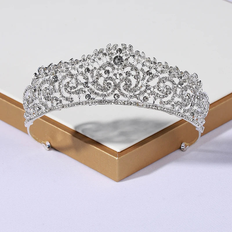 Itacazzo Bridal Headwear Crown Classic Tiaras Suitable for Women's Wedding, Birthday, Party Accessories (Can be Quickly Sent)