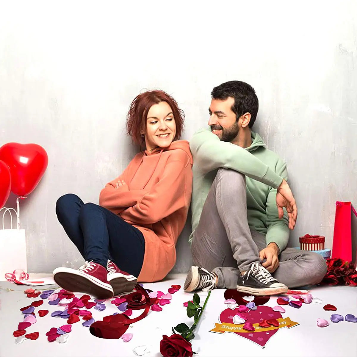 Hearts Abound - 200pc Romantic Fabric Petal Set