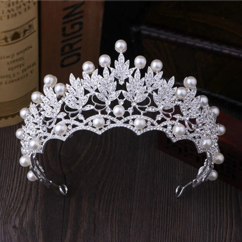 Itacazzo Bridal Headwear Crown Classic Tiaras Suitable for Women's Wedding, Birthday, Party Accessories (Can be Quickly Sent)